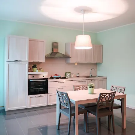 La Casa Di Meringa Bed & Breakfast 3*